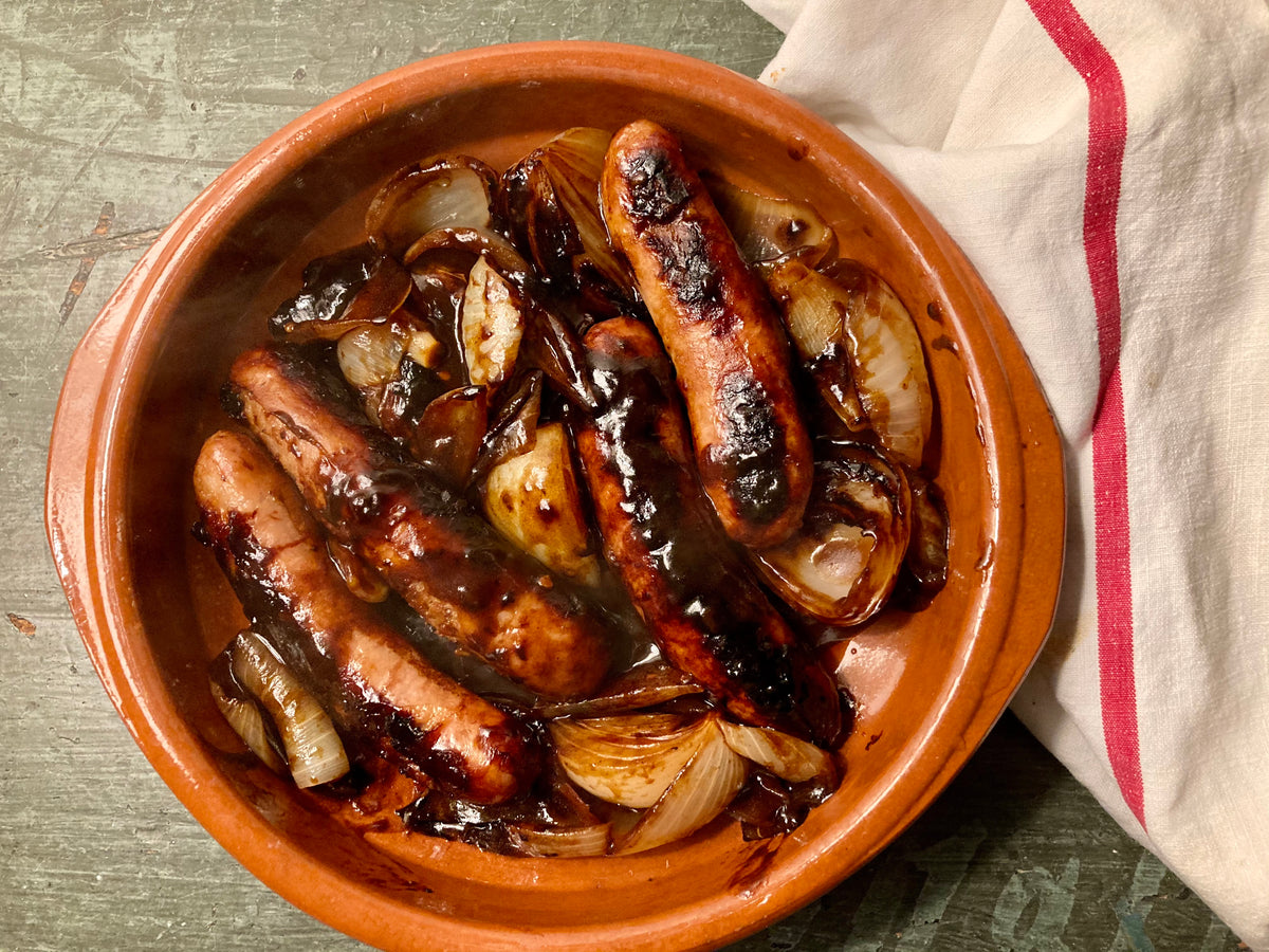SAUSAGES WITH BALSAMIC ONION GRAVY SERVES 4 Fino Olive Oil Ltd