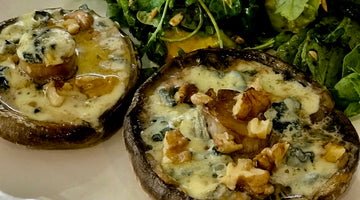 MUSHROOMS WITH BLUE CHEESE AND WALNUTS