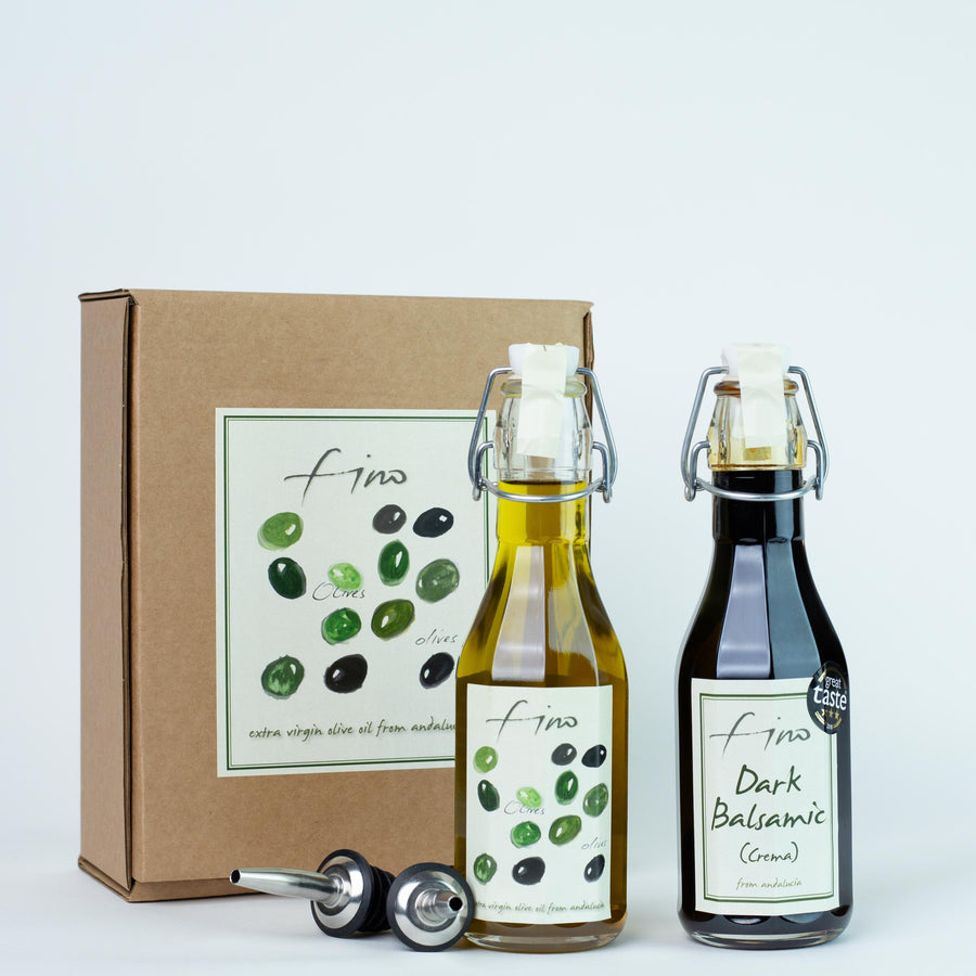 SPANISH OLIVE OIL AND BALSAMIC GIFT BOX - AGED DARK BALSAMIC AND EXTRA VIRGIN OLIVE OIL WITH TWO CHROME POURERS